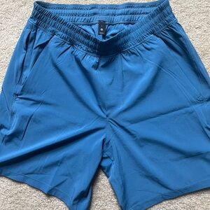Men's Lululemon Pace Breaker, Small unlined, 7 inch, Denim Blue shade